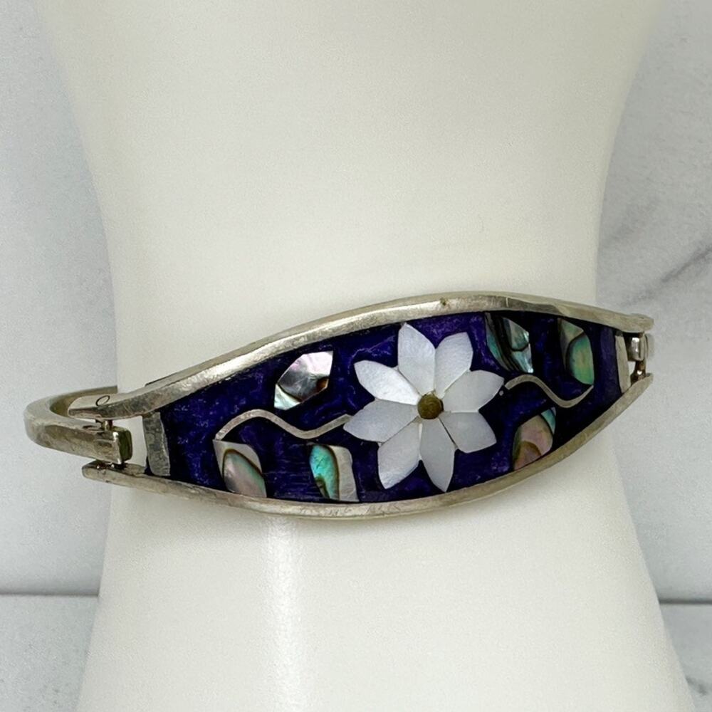 Vintage Alpaca Mexico Silver Tone Purple MOP Abalone Flower Hinged Bangle ✨
